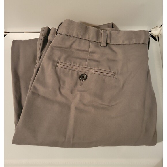 Haggar 38 × 34 Classic Fit Pants - Picture 1 of 6